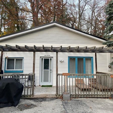 Cozy Cottage Retreat Lambton Shores 外观 照片