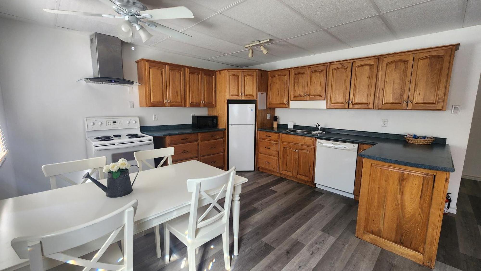 Cozy Cottage Retreat Lambton Shores 外观 照片